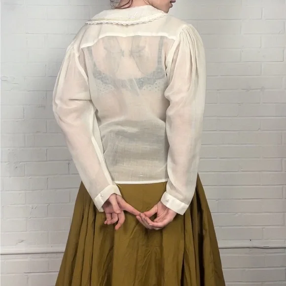 Vintage Gunne Sax Button Up Top with Lace Collar - Picture 4 of 8
